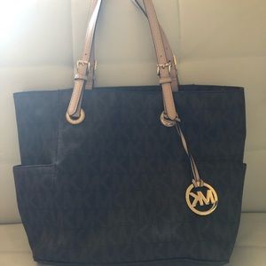 Michael Kors Tote